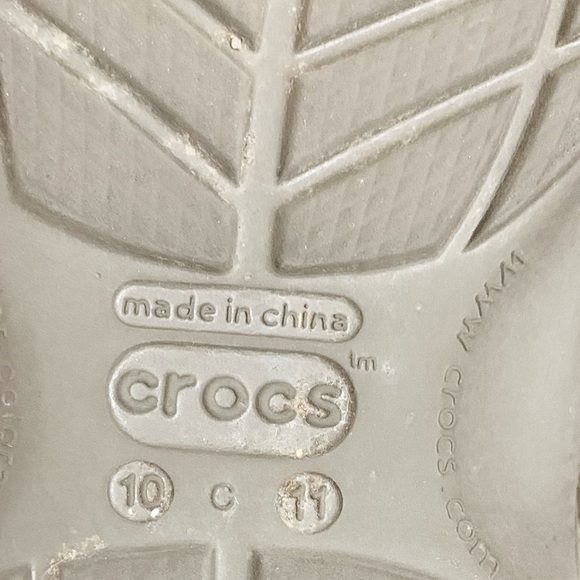 Dual Crocs Comfort™ Faux Fur Lined Adjustable Strap Croc Shoes Warm Brown 10-11 - Picture 7 of 13